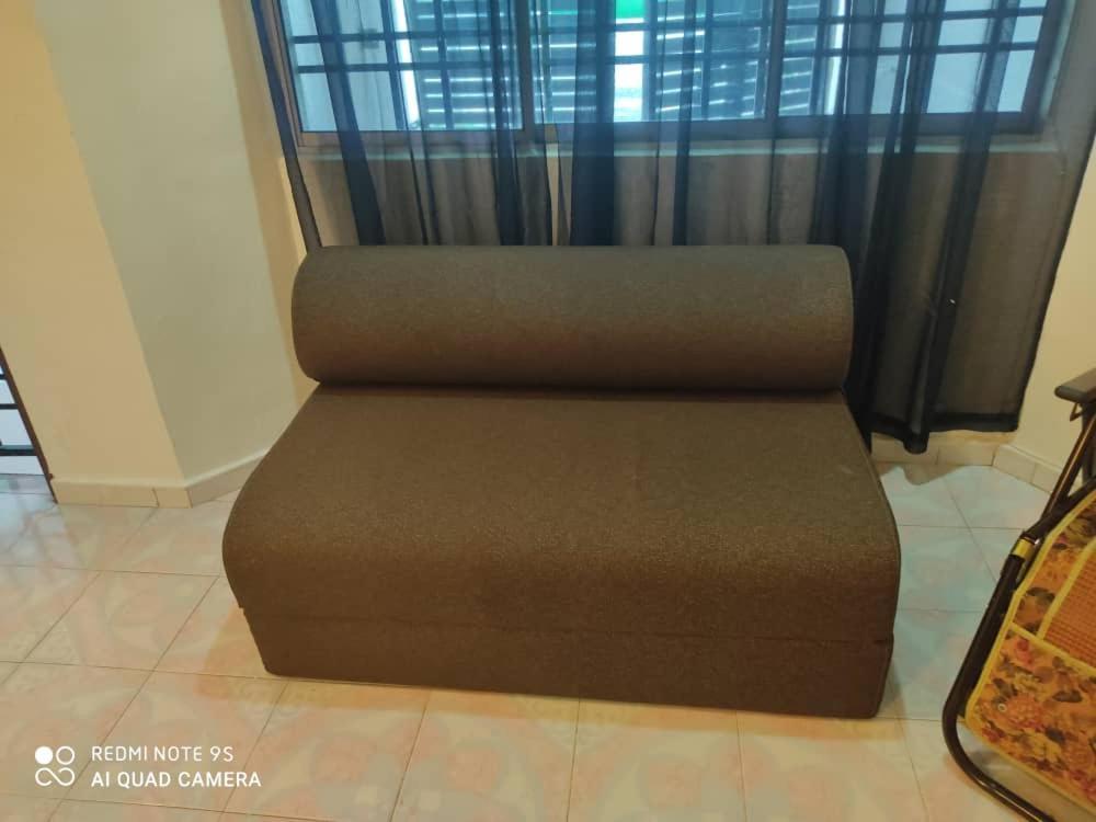 R&R Homestay Simpang Renggam Exterior photo
